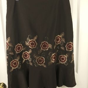 Loft, Vintage brown skirt with florals and ruffles around the bottom, Sz 10